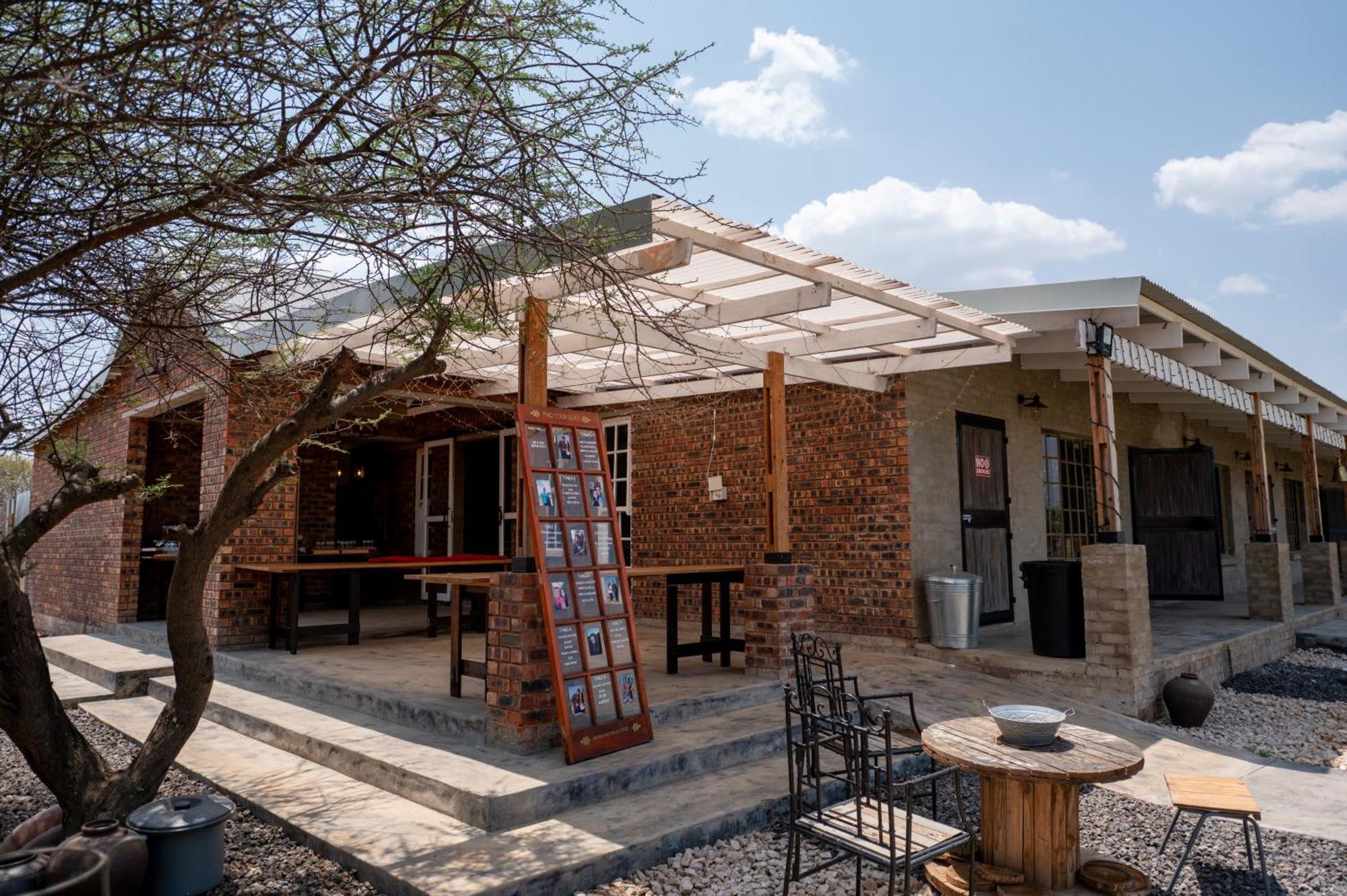 Tula Baba Game Lodge Brits Exterior photo