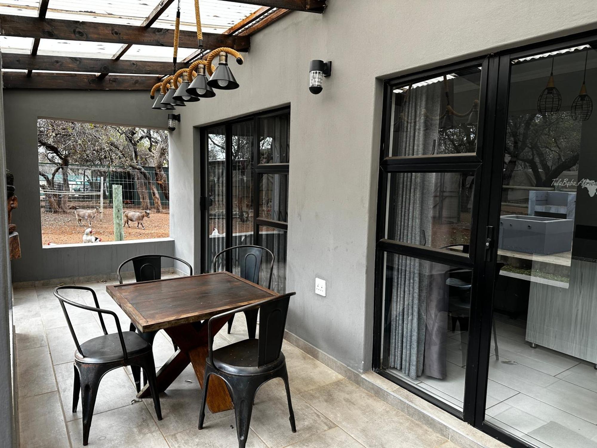 Tula Baba Game Lodge Brits Exterior photo