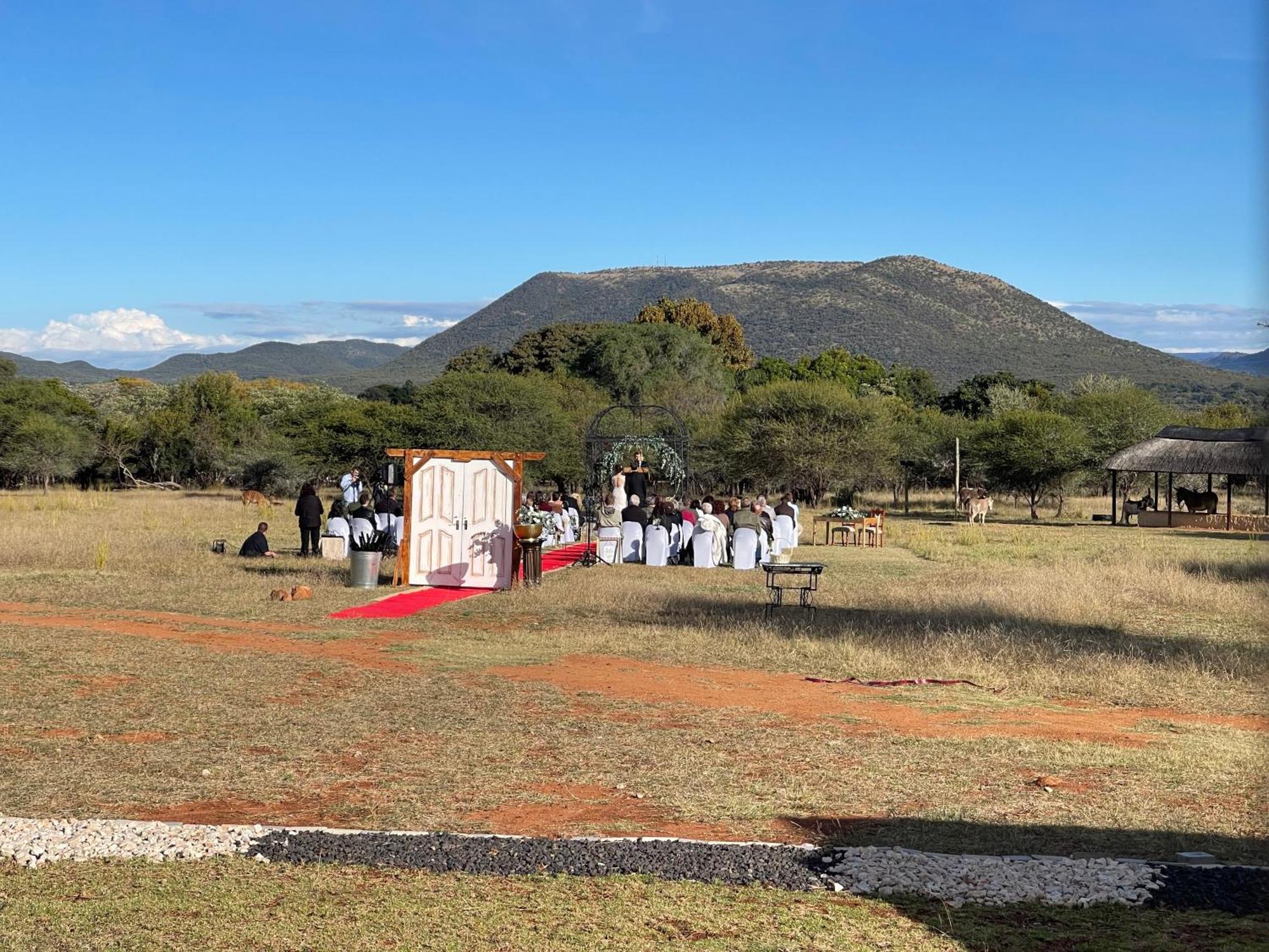 Tula Baba Game Lodge Brits Exterior photo